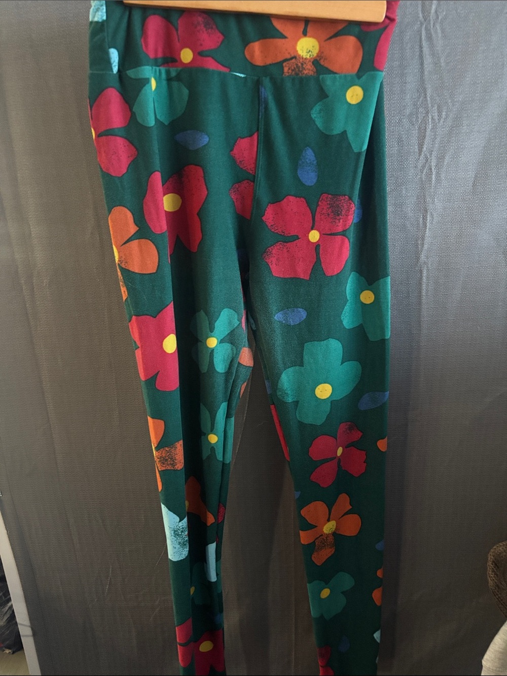 Women’s Green Floral Print Leggings